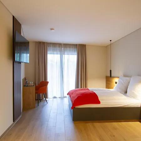 Schalls Panzió Dettingen an der Erms